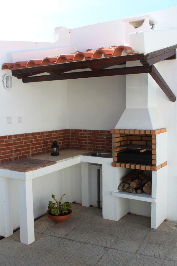 Trivial Pisao - Casa De Ferias, Para A Sua Familia Raposeira  Exterior foto